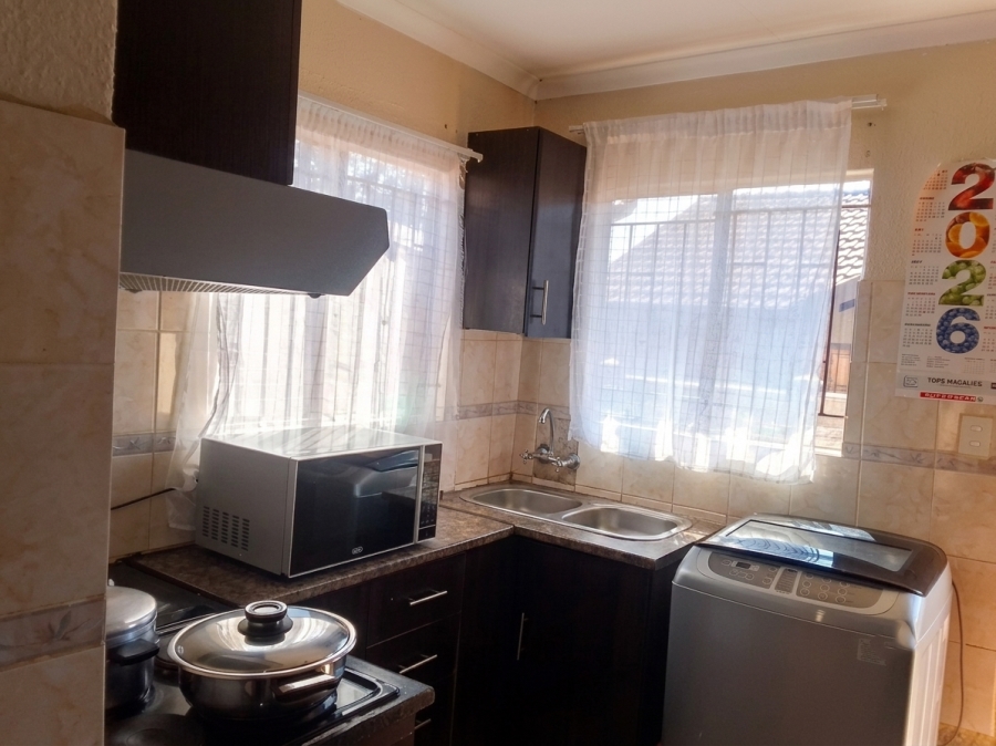 2 Bedroom Property for Sale in Tlhabane West North West